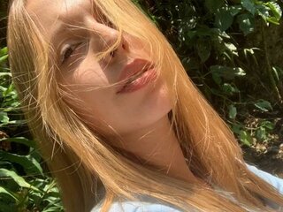 Amateur naked BritanyCors