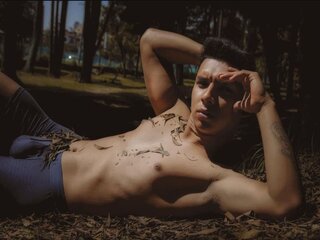 Live amateur DanesMonroy