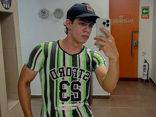 Ass livejasmin.com HenrySenni