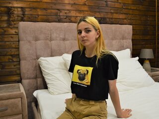 Shows shows LuluBesson