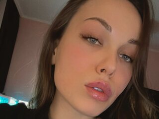 Pussy show MooreRuby