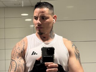 Show real YoucefThompson